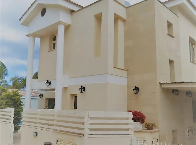 Anthorina 9 * Protaras