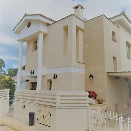 Anthorina 9 * Protaras