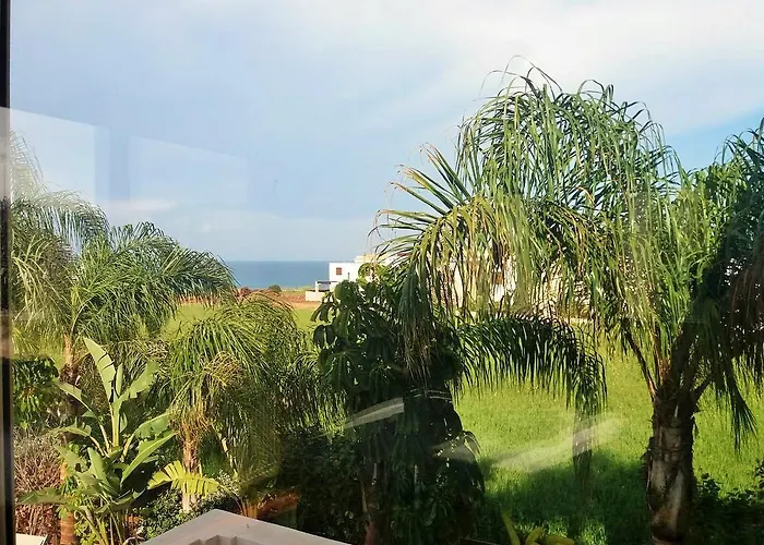 Anthorina 9 فيلة بروتاراس